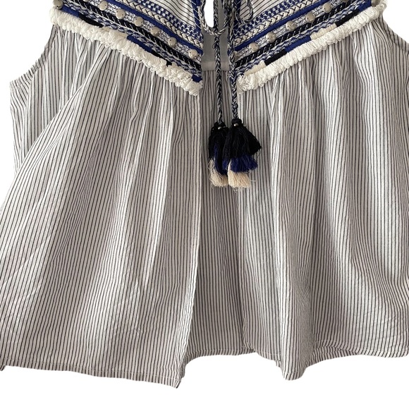 ZARA WOMAN Boho Sleeveless Embroidered Embellished Open Front Tassel Top - Picture 4 of 12